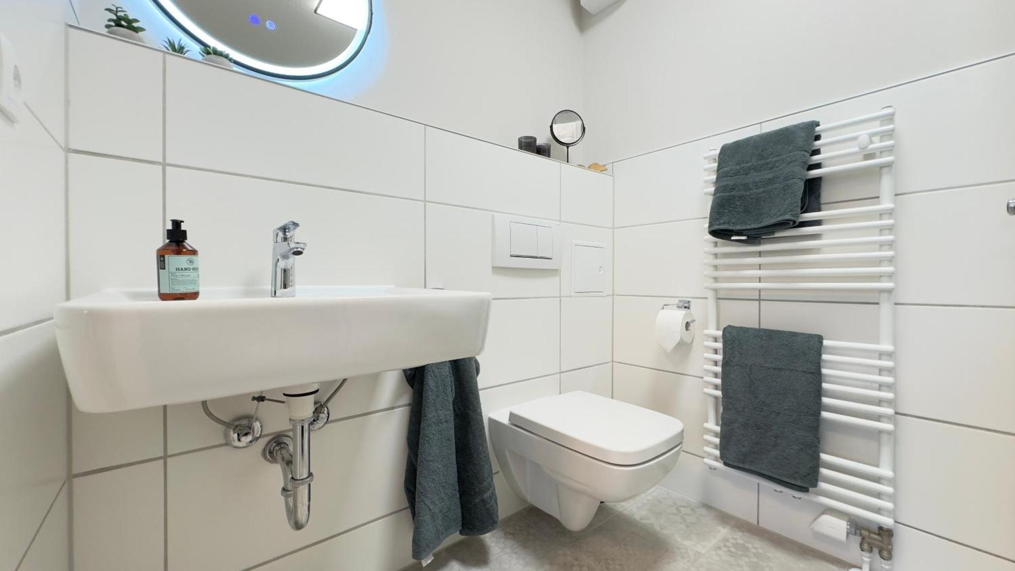 Fewo Am Park - 4P, Boxspringbett, Balkon, Smarttv, Gesundbrunnen, Familienfreundlich Halle (Saale) Exterior foto
